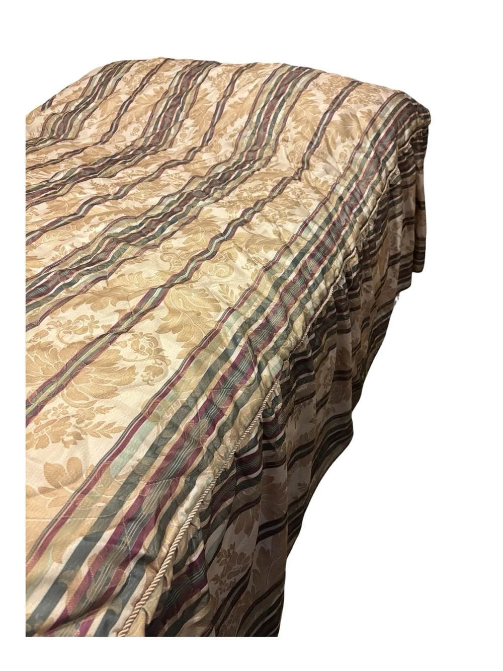 Vintage Regal Home Dover Manor Dunhill Queen Bedspread Floral Striped Damask